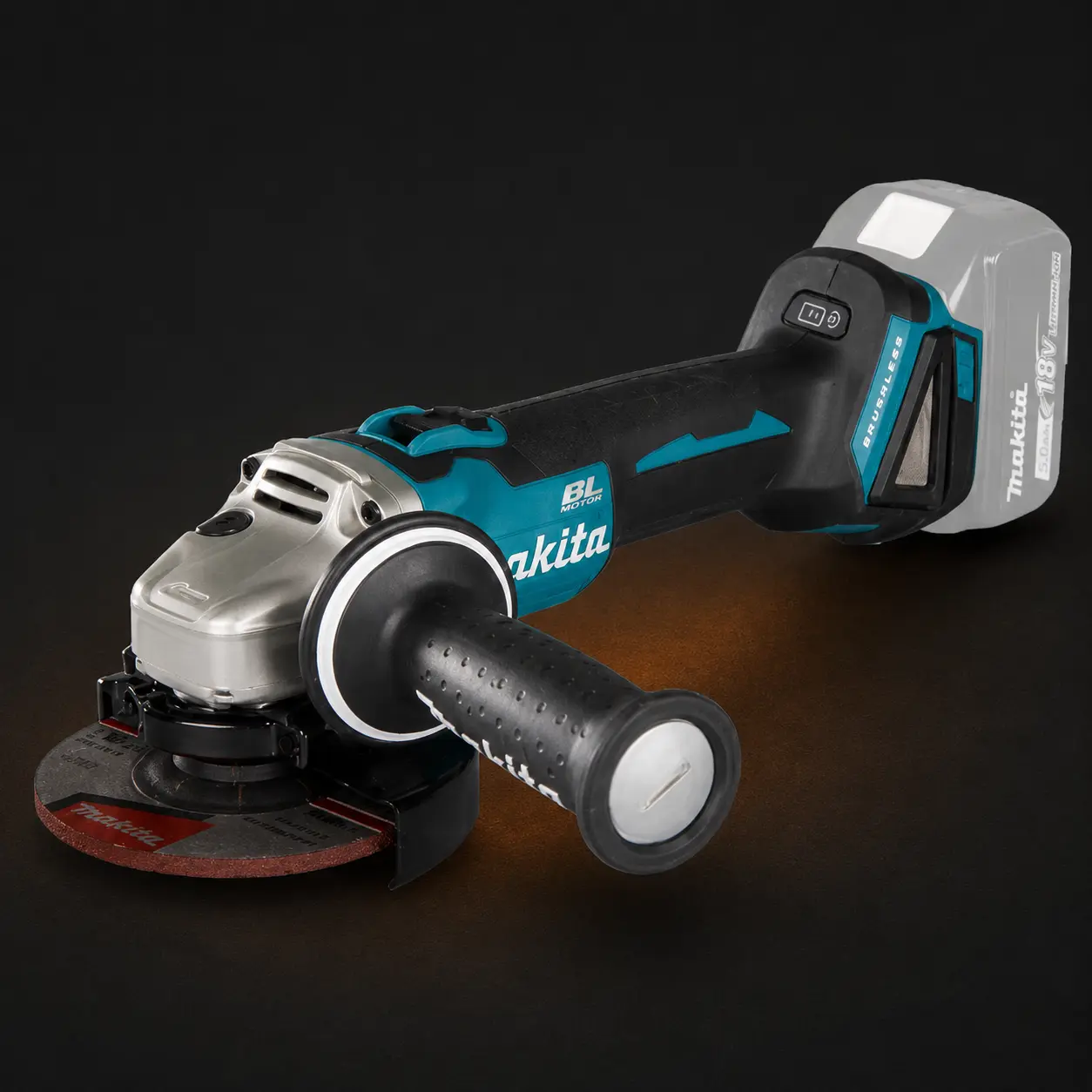 Makita DGA504 Review: A Proven 18V LXT Angle Grinder product image